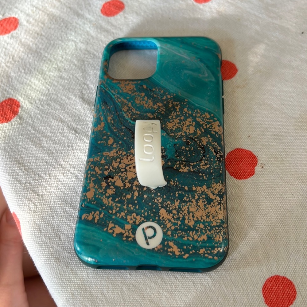 Loopy case for an iPhone 11 Pro. Worked great - new phone doesn’t fit the case.